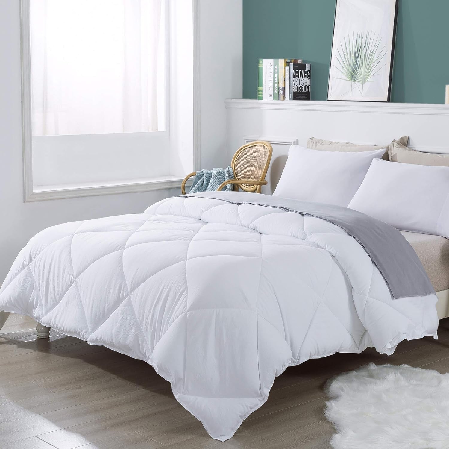102X90 Easy-Clean Reversible Comforter Set - 2 Solid Color Plush down Alternative Fluffy, Ultra Soft, Machine Washable Bedding Duvet Insert, Extra Warm King, White